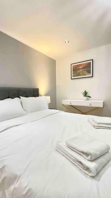 A Beautiful Stylish 2 Bedroom Apartment -City Of London Exteriör bild