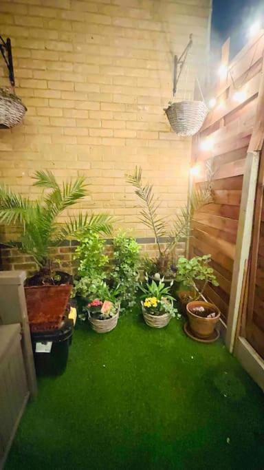 A Beautiful Stylish 2 Bedroom Apartment -City Of London Exteriör bild